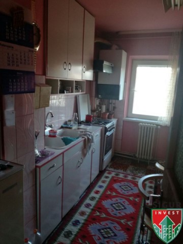 apartament-de-vanzare-4-camere-decomandat-zona-strand-3